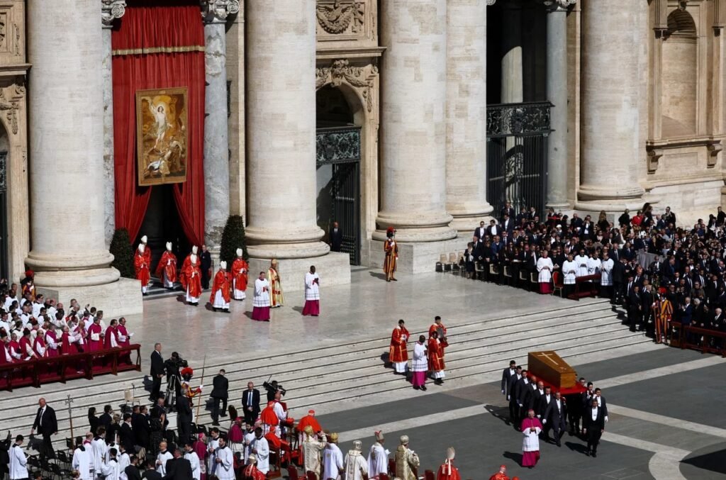 Pope Francis funeral: পোপ ফ্রান্সিসের শেষ বিদায় 1 Pope Francis funeral: পোপ ফ্রান্সিসের শেষ বিদায়